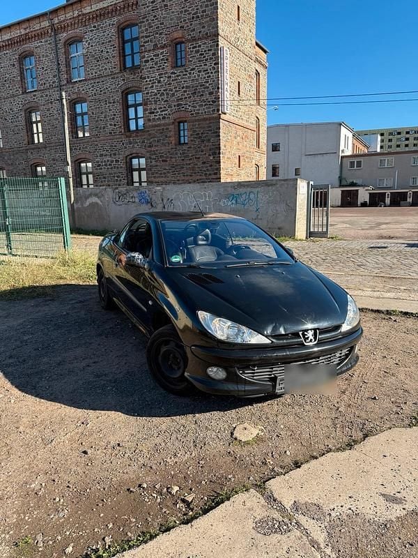 Schwarz Gebraucht 2003 Peugeot 206 CC Cabrio | 500 € (Superpreis) - Bild 1/4
