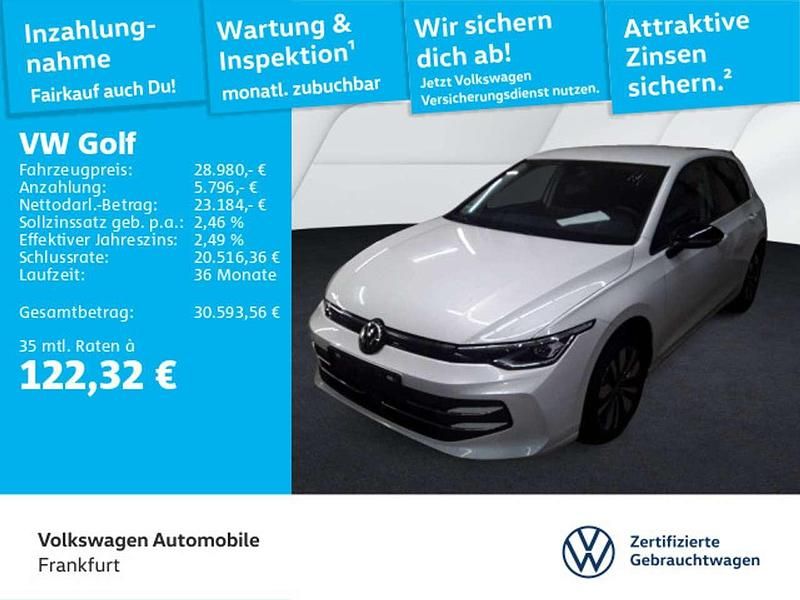 Weiß (oryxweiß perlmutteffekt) Gebraucht 2025 VW Golf VIII Goal Limousine | 28.981 € (Superpreis) - Bild 1/3