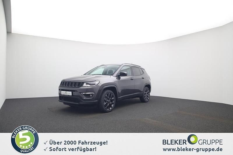 Gebraucht Jeep Compass 241 PS (177 kW) 2021 Granite crystal met. clear coat SUV