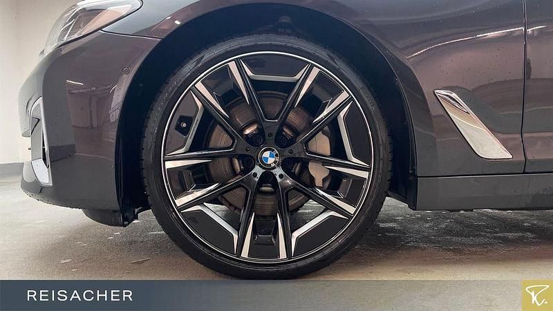 Gebraucht BMW 530 Efficient Dynamics 245 PS (180 kW) 2023 Sophistograu brillanteffekt Limousine