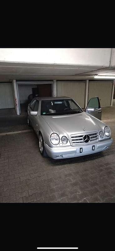 Gebraucht Mercedes E280 Avantgarde 204 PS (150 kW) 1998 Limousine