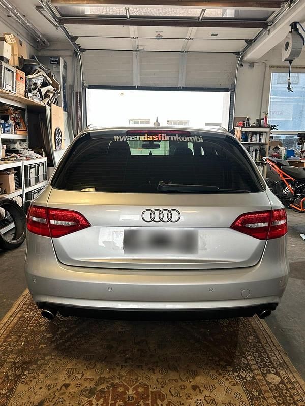 Gebraucht Audi A4 Basis 177 PS (130 kW) 2014 Silber Kombi