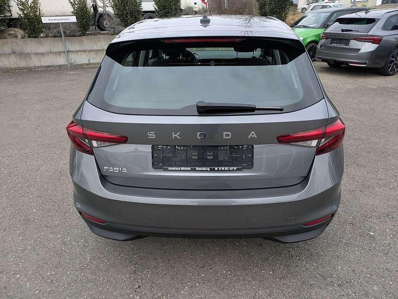 Gebraucht Skoda Fabia Selection 80 PS (58 kW) 2024 Graphitegrau metallic Limousine