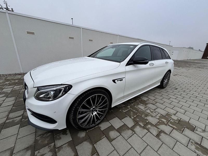 Weiß Gebraucht 2016 Mercedes C43 AMG AMG Kombi | 26.500 € (Guter Preis) - Bild 1/4