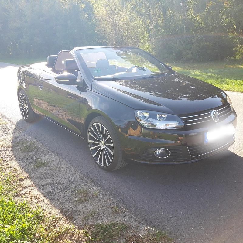 Schwarz Gebraucht 2013 VW Eos Cabrio | 4.900 € - Bild 1/4