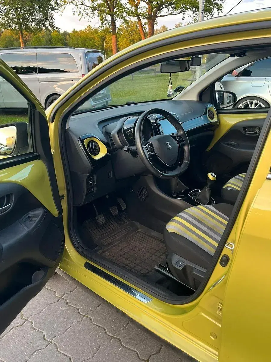 Gebraucht Peugeot 108 Collection 72 PS (52 kW) 2019 Grün Limousine