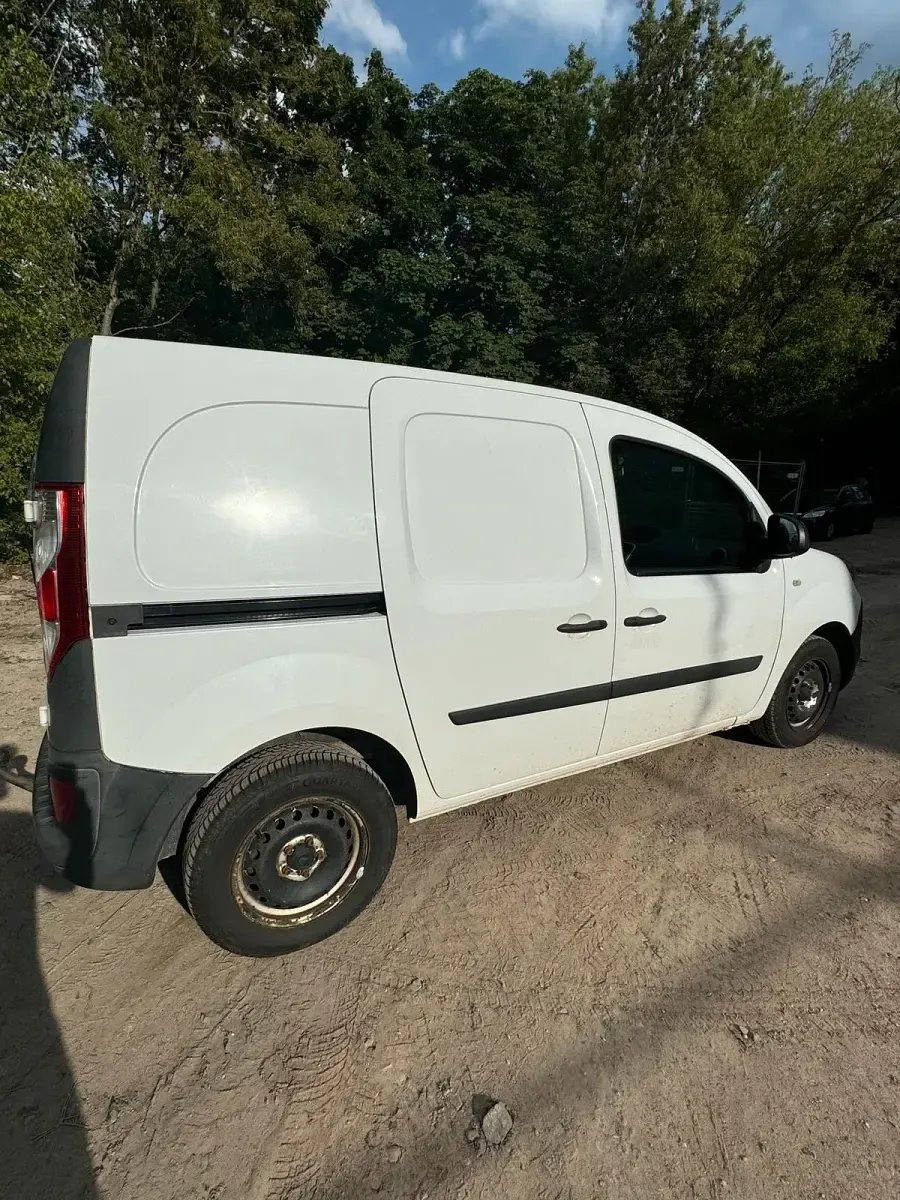 Gebraucht Renault Kangoo 90 PS (66 kW) 2013 Weiß Van / Kleinbus