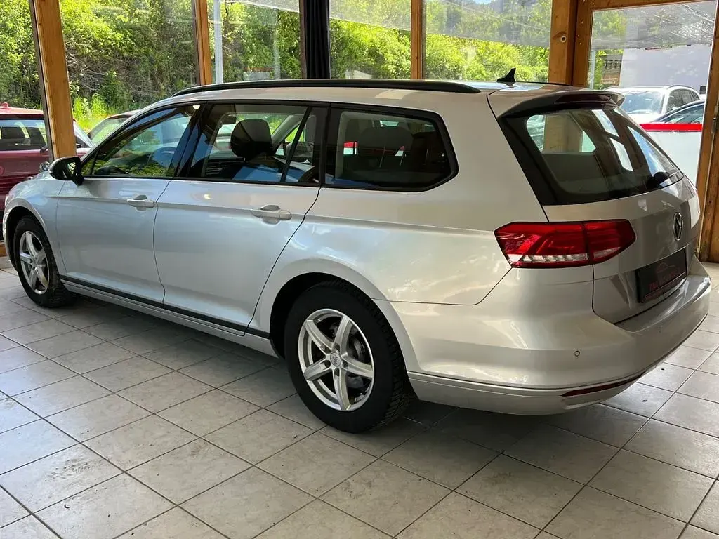 Gebraucht VW Passat 120 PS (88 kW) 2015 Silber Kombi