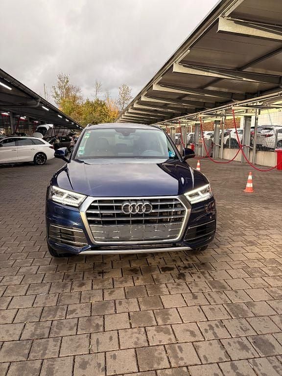 Blau Gebraucht 2018 Audi Q5 SUV | 31.200 € (Fairer Preis) - Bild 1/4