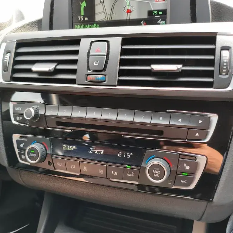 Gebraucht BMW 116 116 PS (85 kW) 2017 Silber Kleinwagen