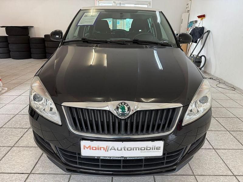 Gebraucht Skoda Fabia Ambition 69 PS (50 kW) 2012 Schwarz Limousine