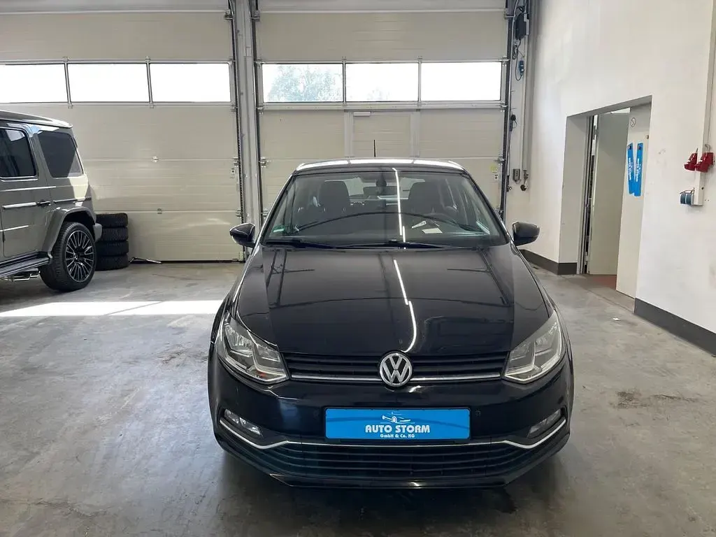 Gebraucht VW Polo Comfortline 90 PS (66 kW) 2015 Schwarz Limousine