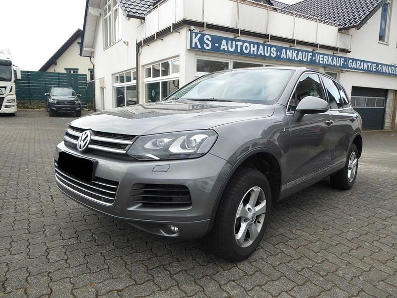 Grau Gebraucht 2012 VW Touareg R-line SUV | 14.500 € (Guter Preis) - Bild 1/4