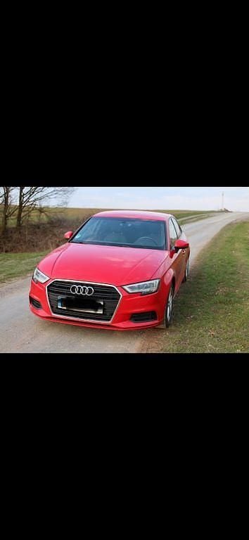 Gebraucht Audi A3 Performance 150 PS (110 kW) 2020 Rot Limousine
