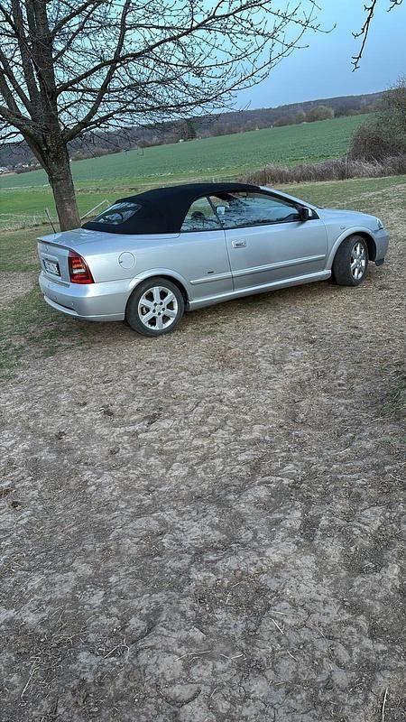 Silber Gebraucht 2006 Opel Astra Cabriolet Cabrio | 1.500 € - Bild 1/3