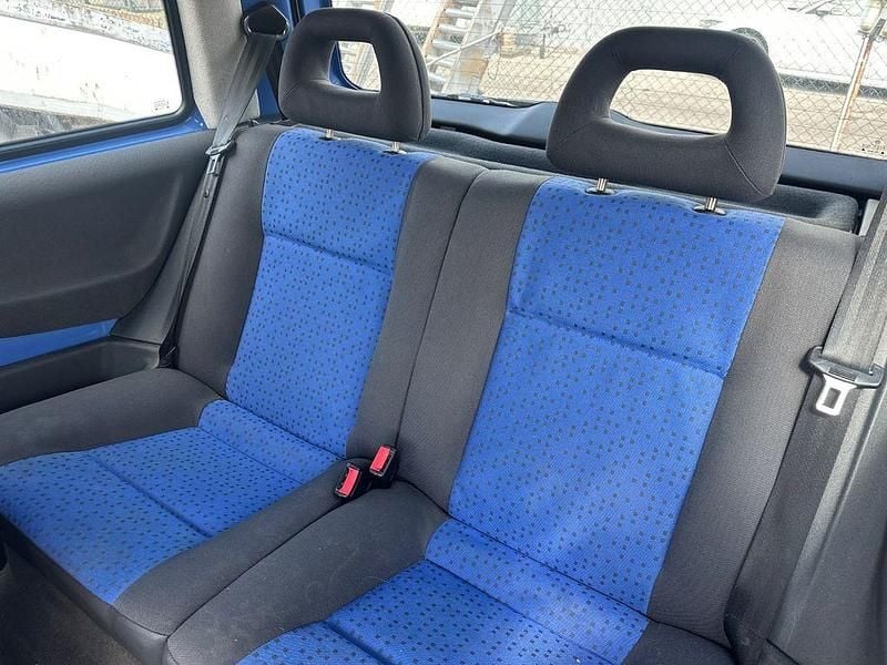 Gebraucht VW Lupo 75 PS (55 kW) 1999 Blau Kleinwagen