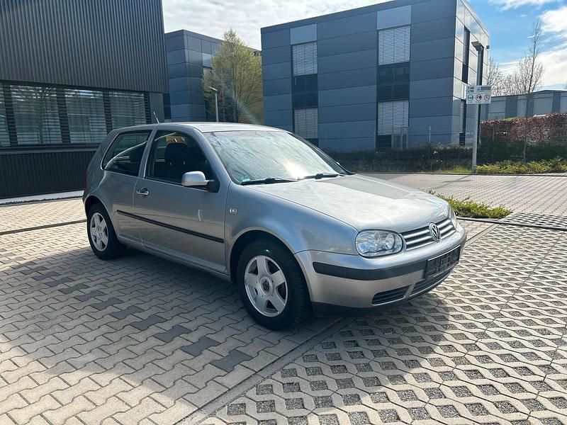 Gebraucht VW Golf IV 75 PS (55 kW) 2004 Silber