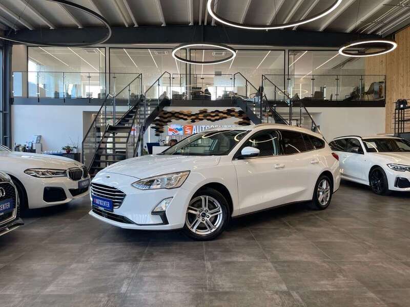 Weiß Gebraucht 2019 Ford Focus Cool & Connect Kombi | 10.999 € (Guter Preis) - Bild 1/4