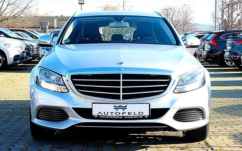 Gebraucht Mercedes C200 Avantgarde 184 PS (135 kW) 2016 Silber Limousine