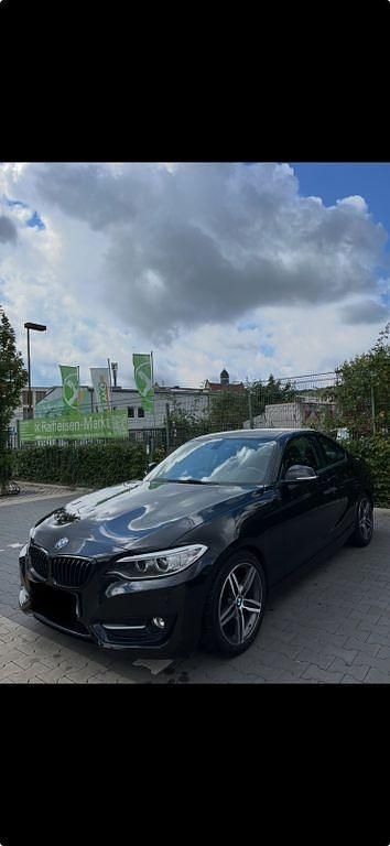 Schwarz Gebraucht 2016 BMW 218 Sport Line Coupé | 17.000 € (Fairer Preis) - Bild 1/4