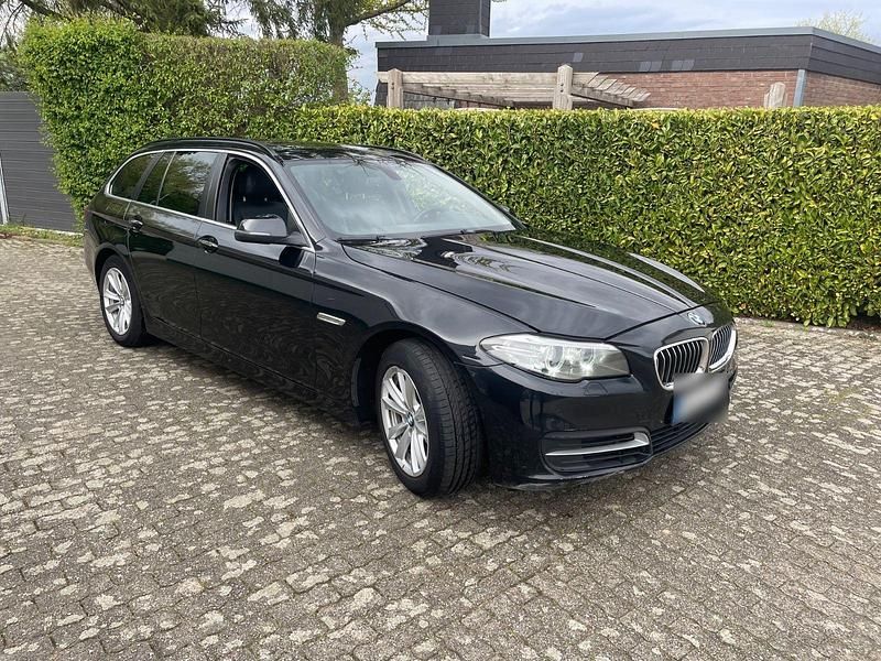 Gebraucht BMW 520 190 PS (139 kW) 2015 Schwarz Kombi