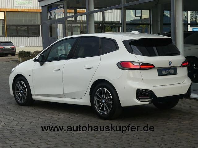 Gebraucht BMW 220 Active Tourer Performance 150 PS (110 kW) 2025 Weiß Van / Kleinbus