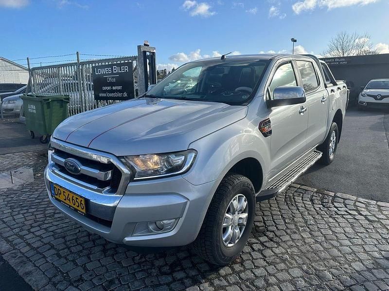 Gebraucht Ford Ranger XLT 160 PS (117 kW) 2016 Silber Pickup