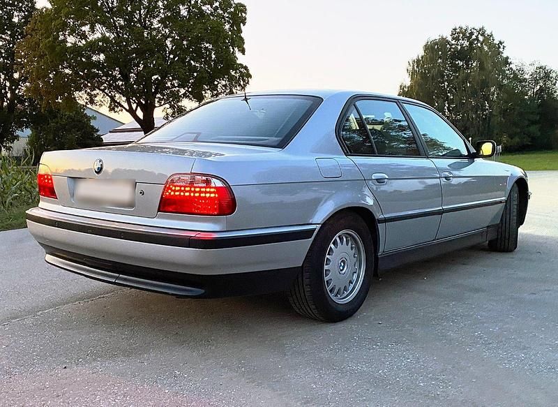 Gebraucht BMW 740 Shadowline 286 PS (210 kW) 1998 Silber Limousine