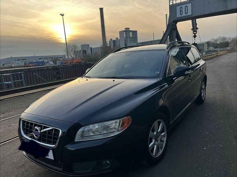 Gebraucht Volvo V70 Kinetic 163 PS (119 kW) 2011 Schwarz Kombi