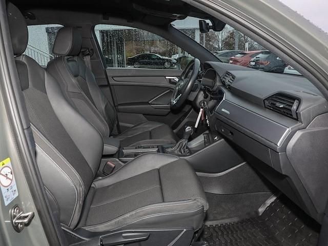 Gebraucht Audi Q3 Ambiente 245 PS (180 kW) 2021 Chronosgrau metallic SUV