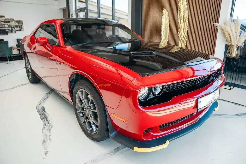 Gebraucht Dodge Challenger 296 PS (217 kW) 2018 Rot Coupé