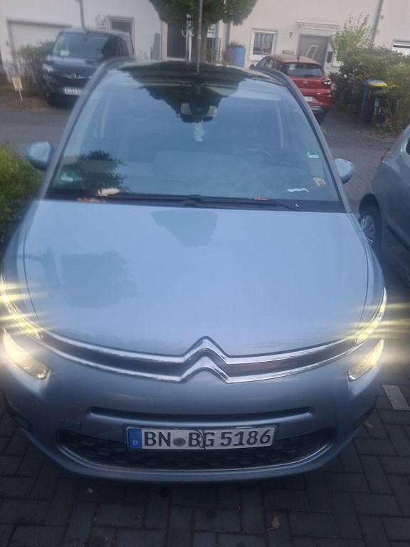Blau Gebraucht 2015 Citroën C4 Picasso Exclusive Van / Kleinbus | 7.950 € (Fairer Preis) - Bild 1/4