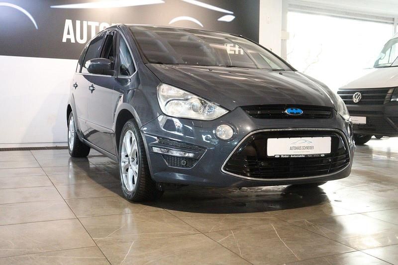 Gebraucht Ford S-MAX Titanium 163 PS (119 kW) 2011 Grau Van / Kleinbus
