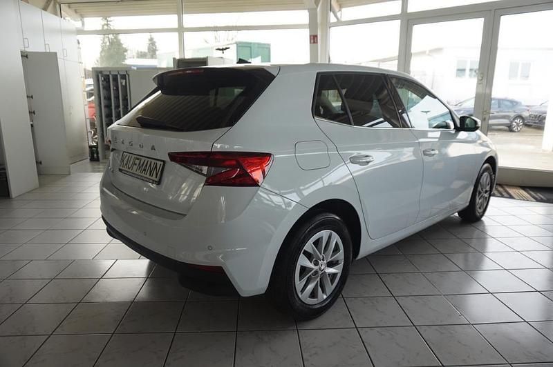 Gebraucht Skoda Fabia Style 110 PS (80 kW) 2023 Weiß Limousine