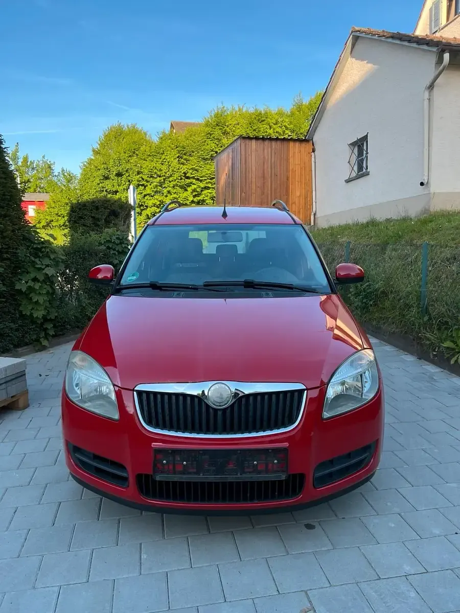 Gebraucht Skoda Roomster 86 PS (63 kW) 2011 Rot Van / Kleinbus