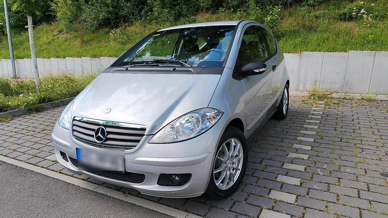 Silber Gebraucht 2008 Mercedes A150 Limousine | 3.100 € (Guter Preis) - Bild 1/4