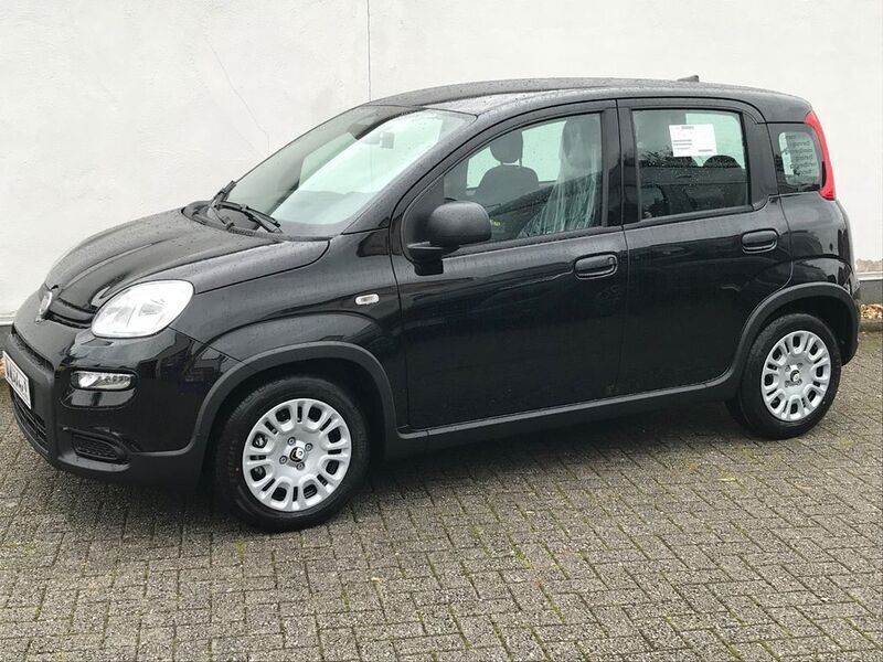 Gebraucht Fiat Panda 69 PS (50 kW) 2024 Schwarz Kleinwagen