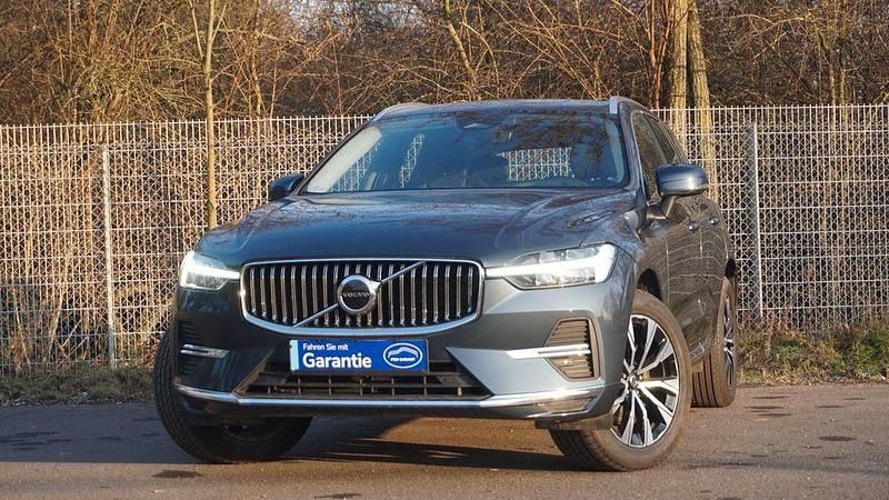 Gebraucht Volvo XC60 Plus 197 PS (144 kW) 2022 Blau SUV