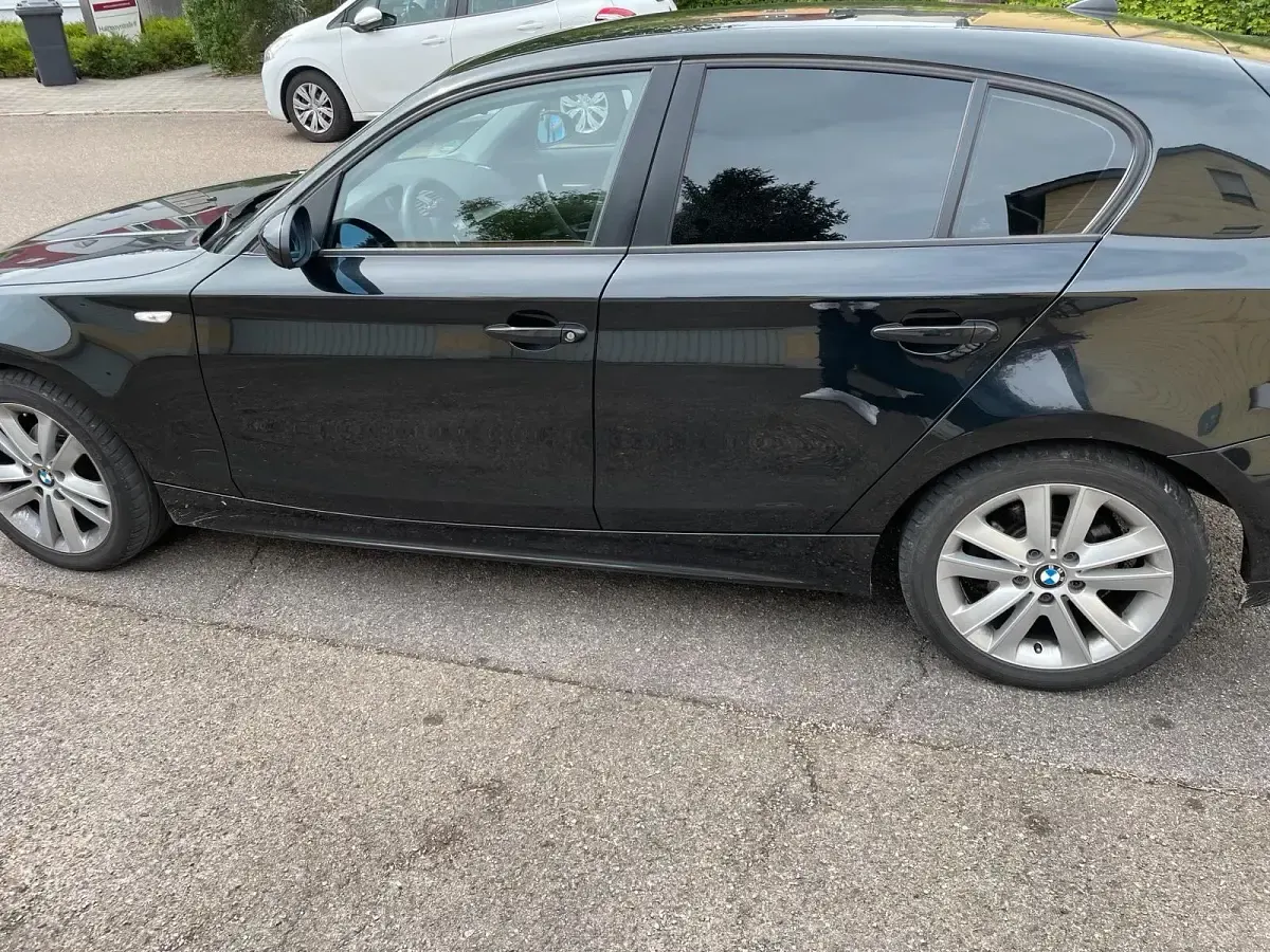 Gebraucht BMW 120 163 PS (119 kW) 2005 Schwarz Kleinwagen