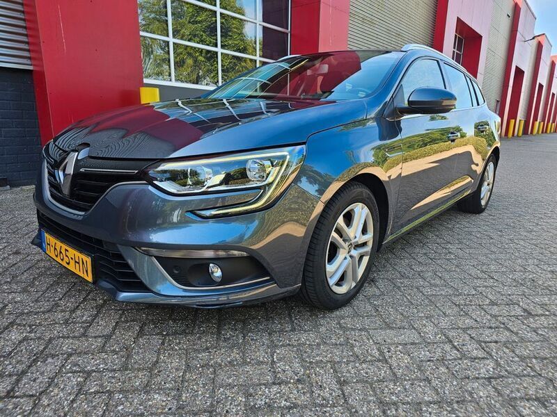Blau Gebraucht 2020 Renault Mégane IV Limousine | 7.381 € (Superpreis) - Bild 1/4