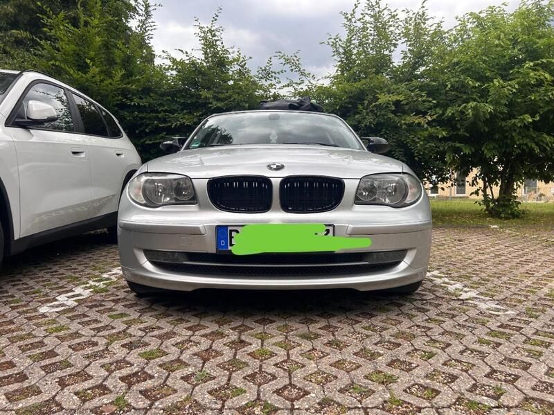 Silber Gebraucht 2008 BMW 118 Kleinwagen | 3.200 € (Fairer Preis) - Bild 1/4