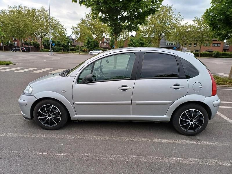 Gebraucht Citroën C3 Exclusive 109 PS (80 kW) 2002 Silber Kleinwagen