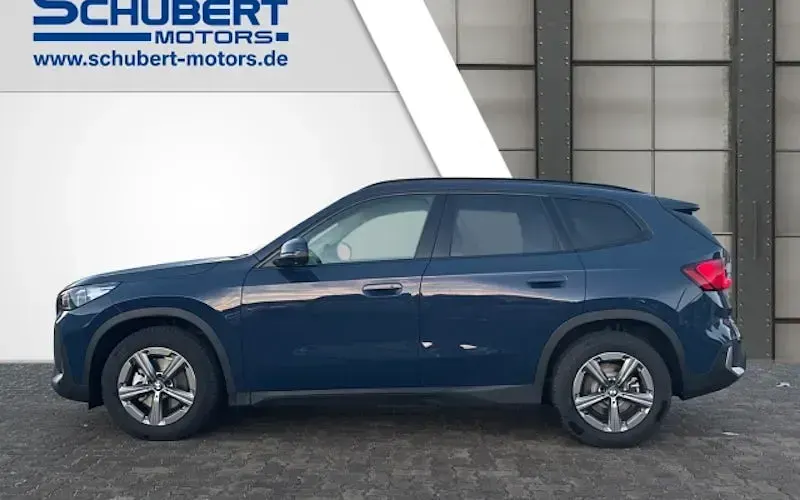 Gebraucht BMW iX1 Shadowline 150 kW (204 PS) 2025 Blau SUV