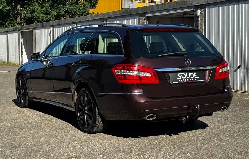 Gebraucht Mercedes E350 231 PS (169 kW) 2010 Braun Limousine