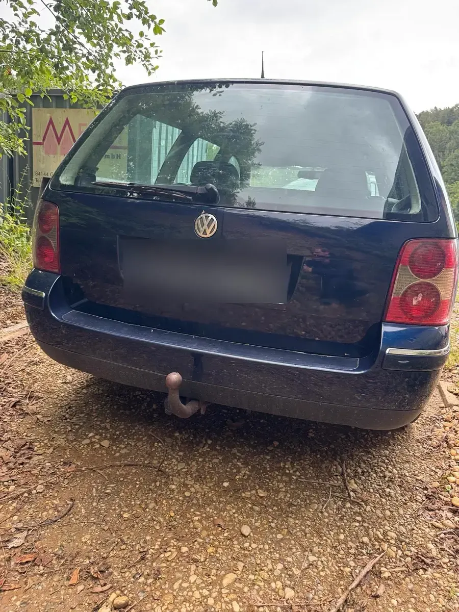 Gebraucht VW Passat 131 PS (96 kW) 2003 Blau Kombi
