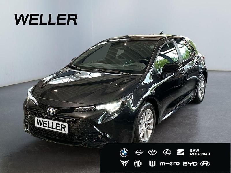 Schwarz Neu 2025 Toyota Corolla Comfort Limousine | 27.480 € (Superpreis) - Bild 1/3