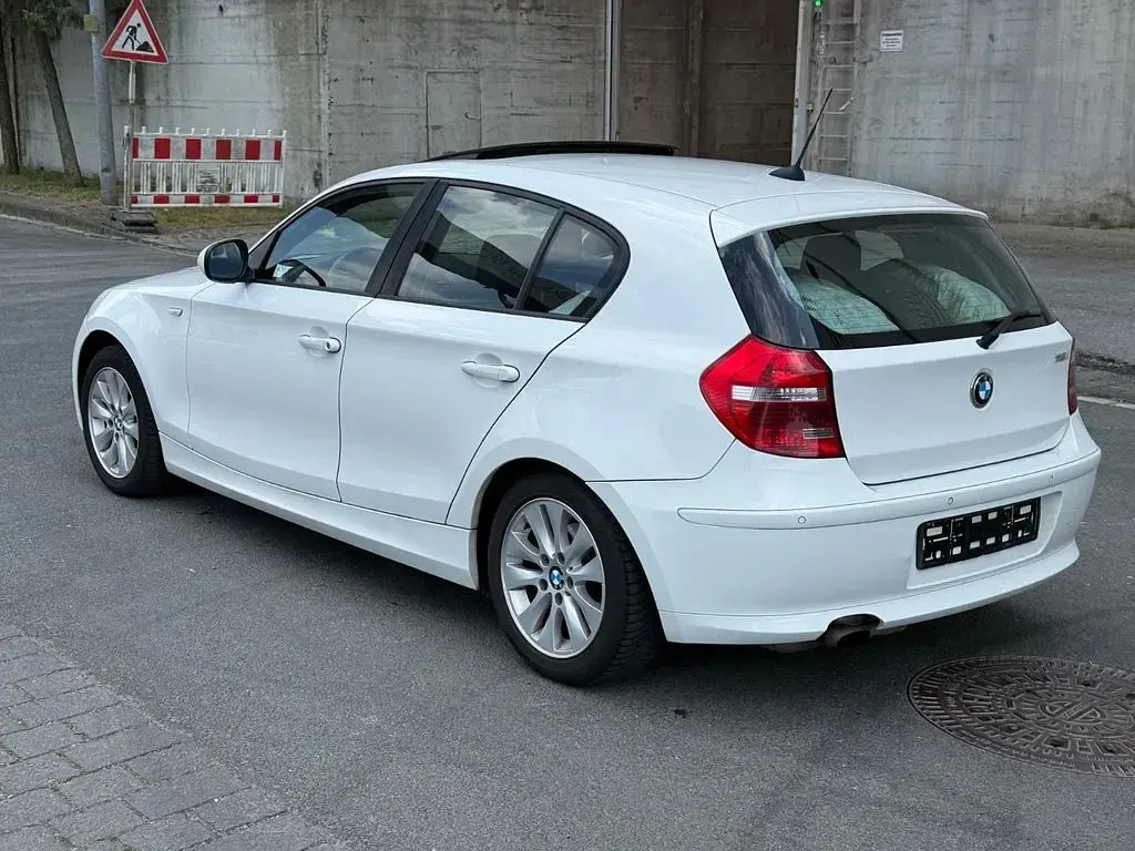 Gebraucht BMW 116 Performance 122 PS (89 kW) 2010 Alpinweiss iii Kleinwagen