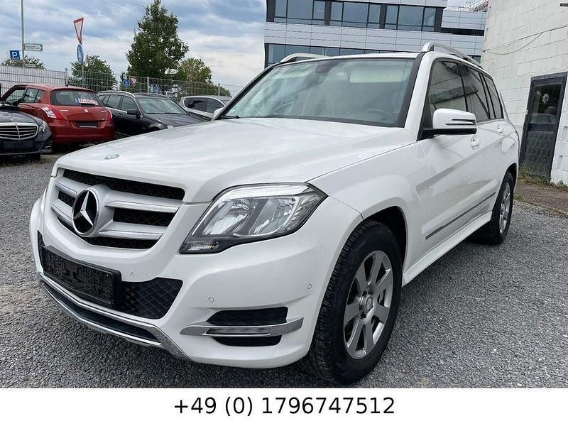 Weiß Gebraucht 2012 Mercedes GLK220 Edition SUV | 10.800 € (Fairer Preis) - Bild 1/4
