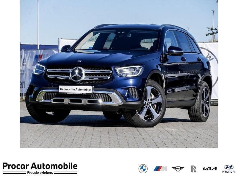 Używany Mercedes GLC300e 306 KM (225 kW) 2021 SUV