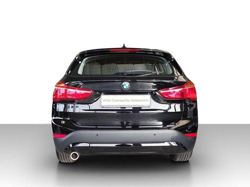 Second-hand BMW X1 140 CP (102 kW) 2021 Negru SUV